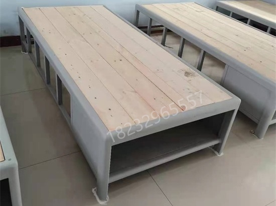 吐鲁番看守所床