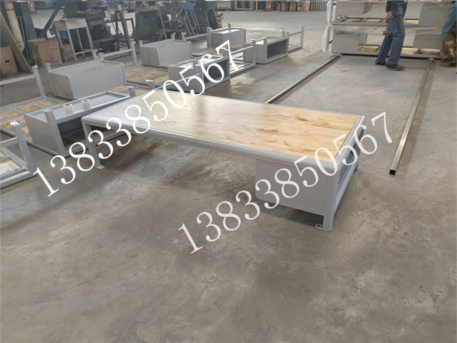 吐鲁番监狱床具